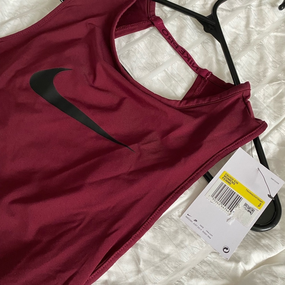 ❗️NWT❗️Nike Top